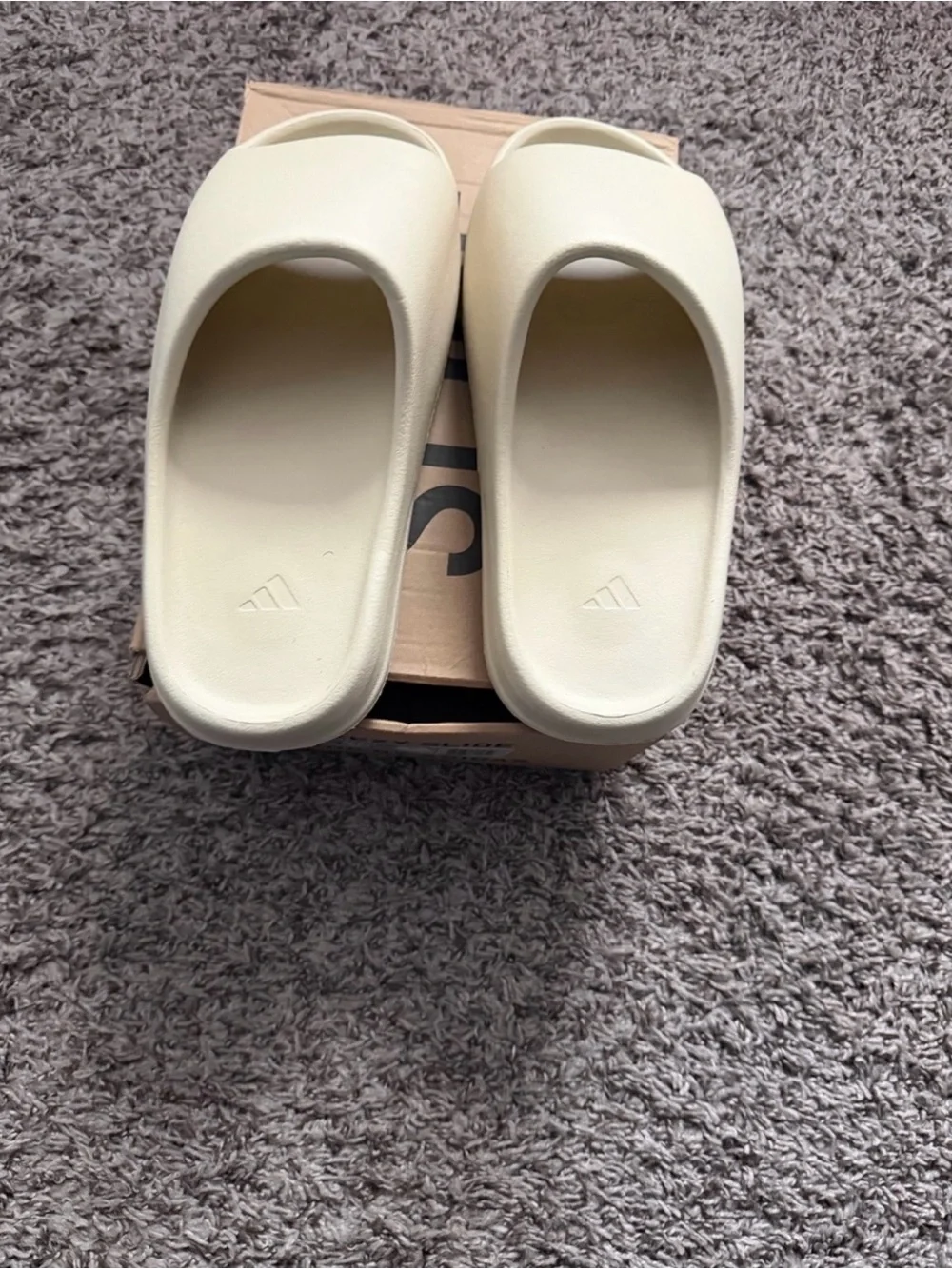 Yeezy minimal slip